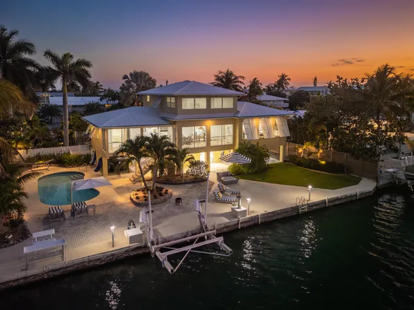 16805 Tamarind Rd, Sugarloaf Key, FL 33042