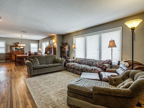 2nd image of 5808 Monterrey Dr