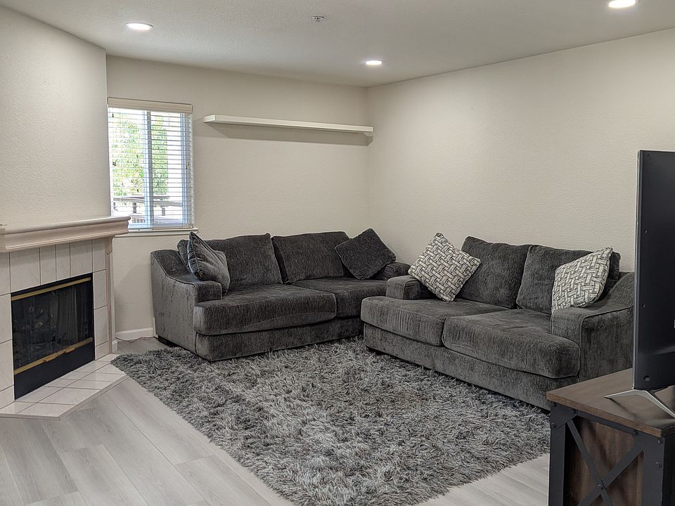 Living room 2
