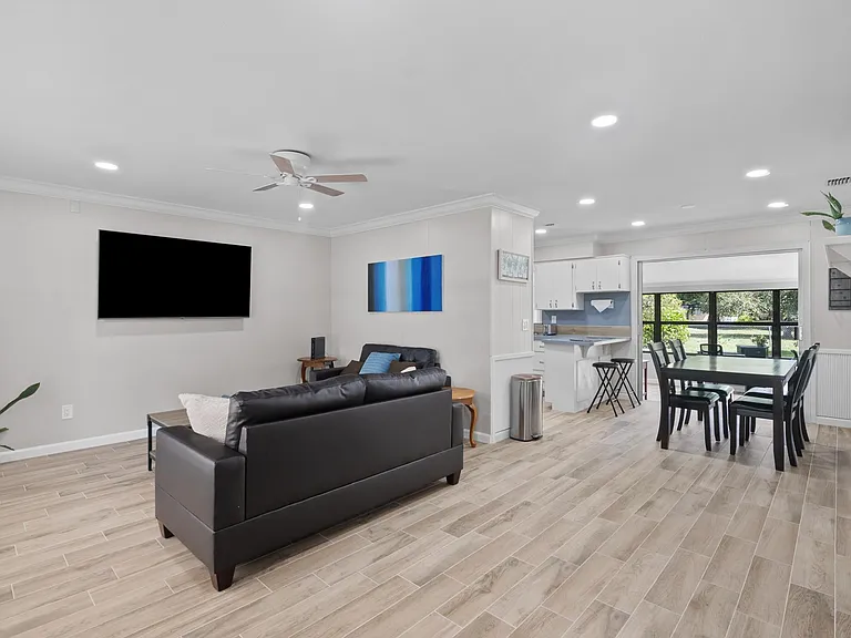 7806 Belmont Ave — Photo 12