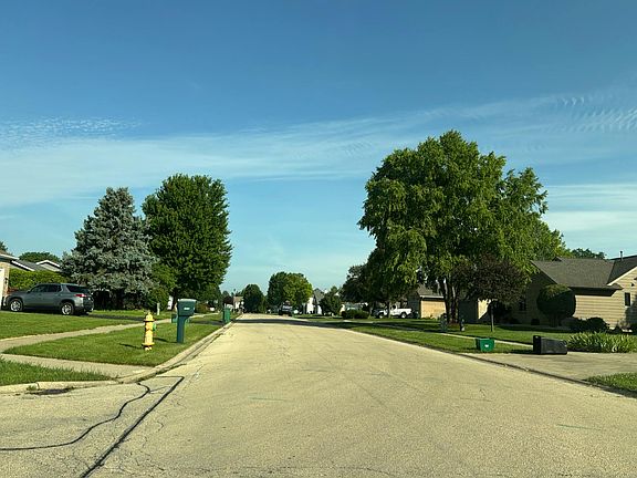 5th image of 1239 Sandhurst Dr