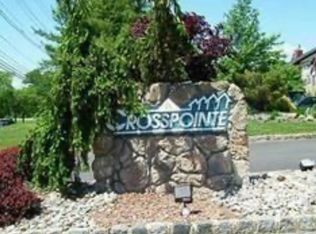 196 Blew Ct, East Brunswick, NJ 08816