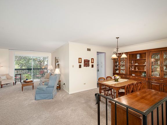 4th image of 7 Sauk Trl APT 3