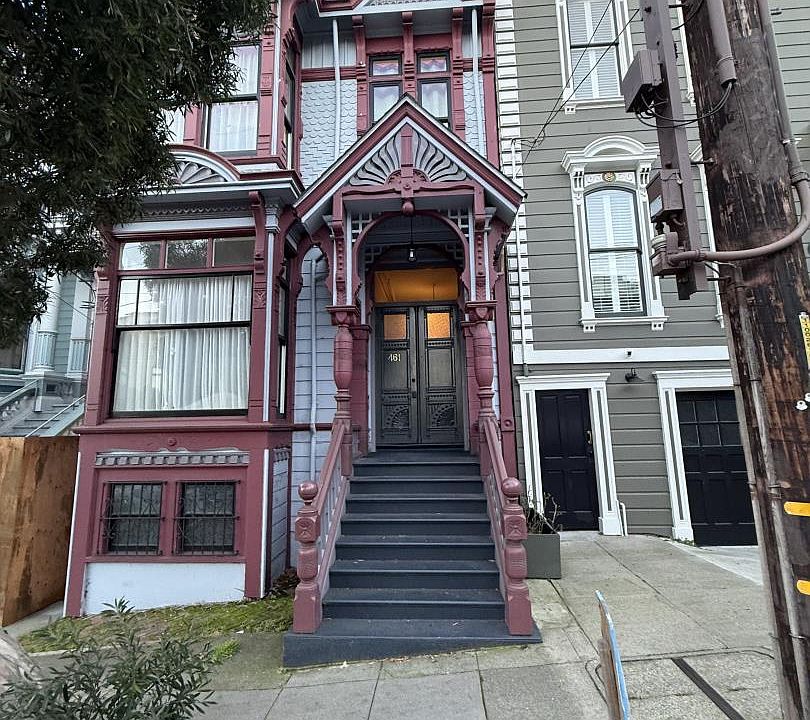 1st image of 461 Oak St #2