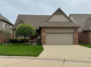 52570 Westcreek Dr, Macomb, MI 48042