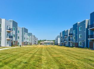 Lofts at Fox Ridge, Raymore, MO 64083