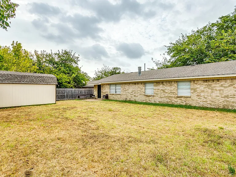 512 Stallion Ln — Photo 19