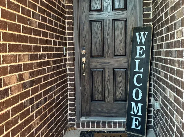 6174 Baggins St, Fort Worth, TX 76179