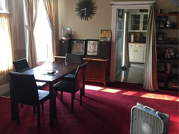 3rd image of 701 E Wright Ave