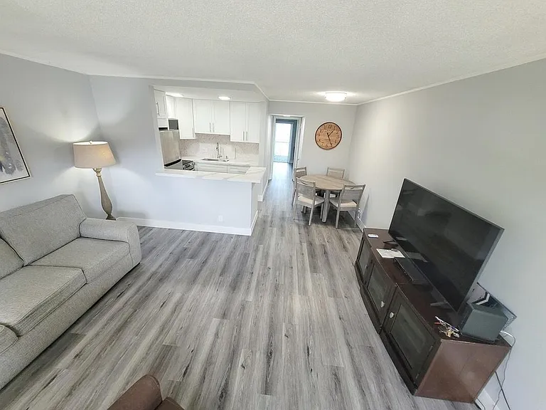 101 Hastings E #G — Photo 18