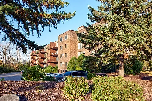 Creek Point Apartments Photo 1
