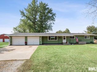 944 45th St, New Boston, IL 61272