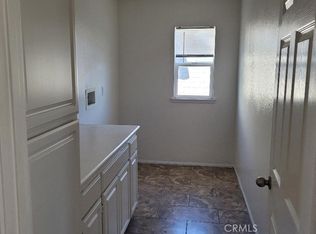 3035 Red Cedar Trl, Hemet, CA 92545