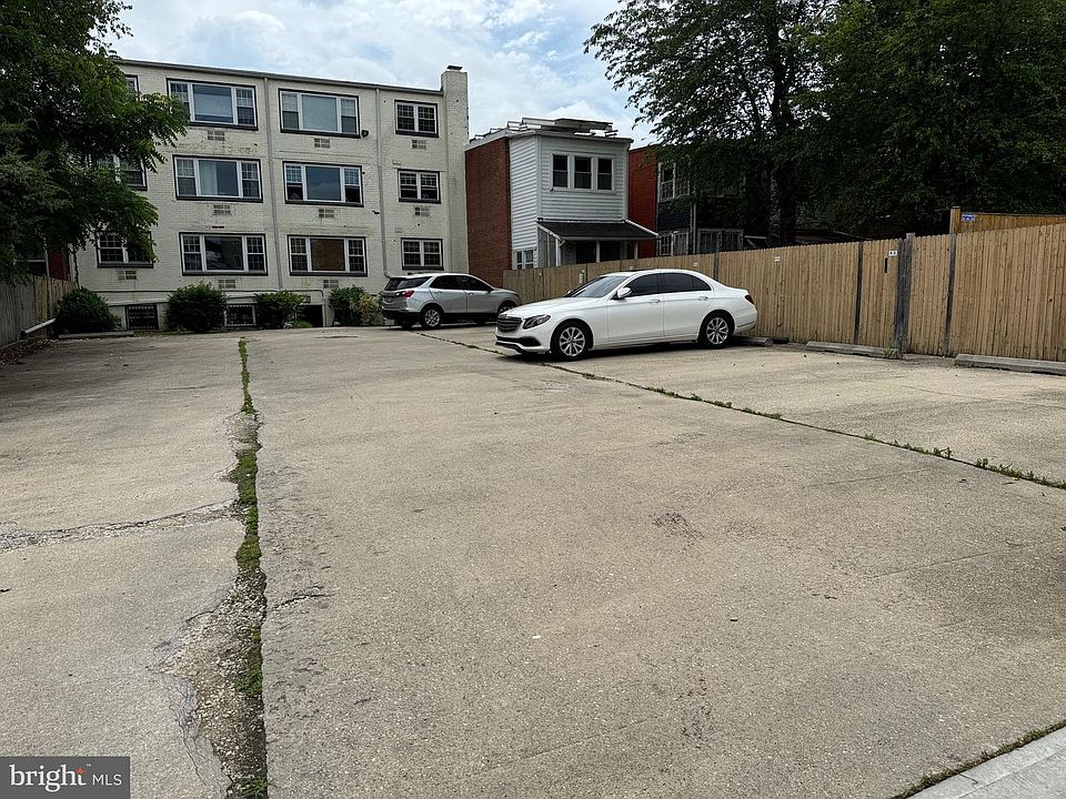2nd image of 723 Longfellow St NW #P-3