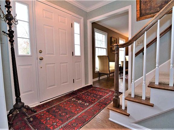 2nd image of 6048 Brighton Dr