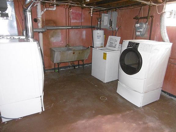 Basement Laundry