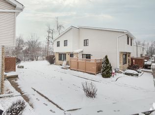 627 Northgate Rd, New Lenox, IL 60451