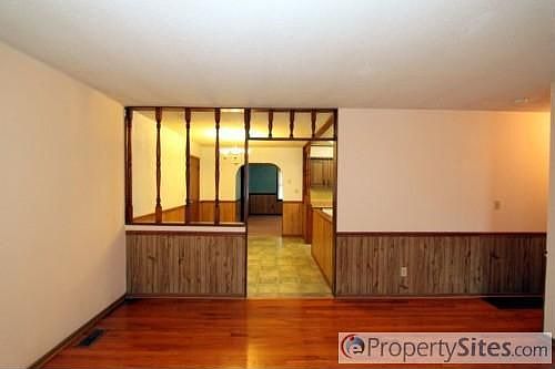 4th image of 19025 E Ponca Ct