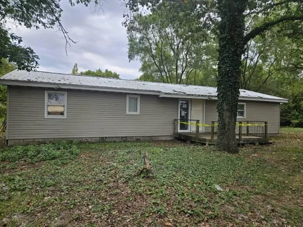 13054 W 300 N, Medaryville, IN 47957