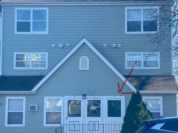 100 San Vincenzo Place APT 1, Norwalk, CT 06854