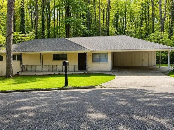 3226 Cloverhurst Dr, Atlanta, GA 30344