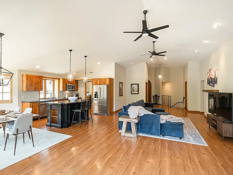 13 Laird Ln — Photo 8