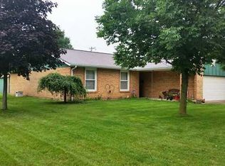 165 Finsbury Ln, Troy, OH 45373