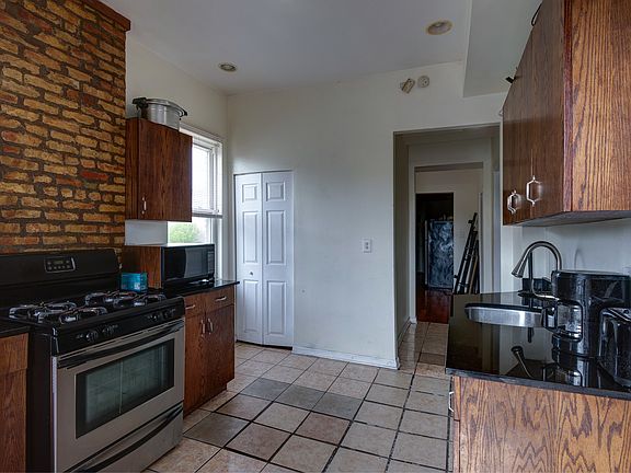 3rd image of 4641 S Evans Ave
