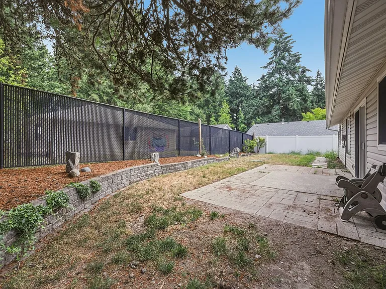 1012 David St SE — Photo 22