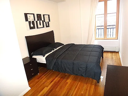 Rented by KVNY Soho | media 29