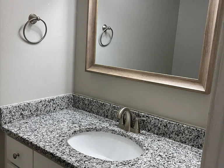 128 S Cedar Ln #2 — Photo 24