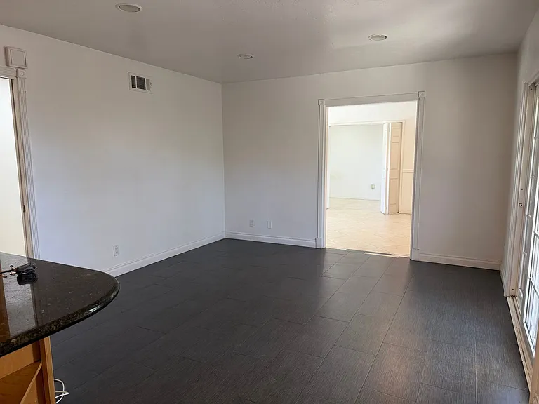 343 Sunrise St — Photo 9