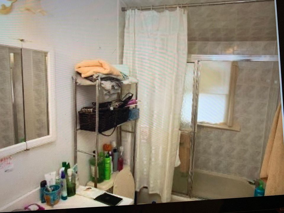 2nd image of 149-41 Delaware Ave #1