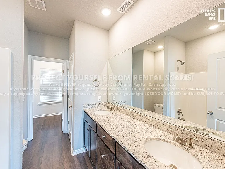211 Grove Ln — Photo 9