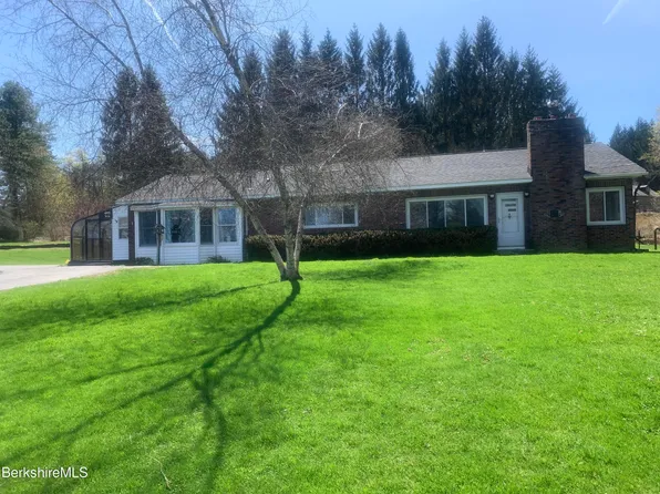 34 W Center Rd, West Stockbridge, MA 01266
