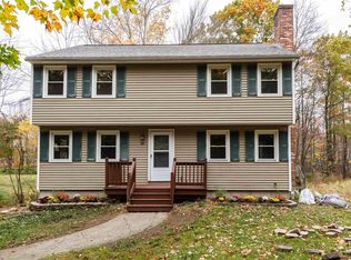 10 Perkins Rd, Londonderry, NH 03053