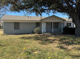 1708 S Cravens Rd, Fort Worth, TX 76112