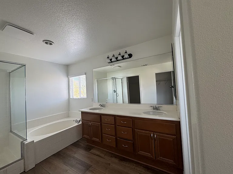 54 Emory Ave — Photo 12