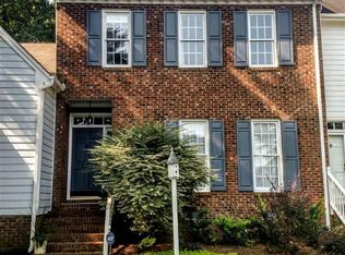 8304 Wycombe Ln, Raleigh, NC 27615