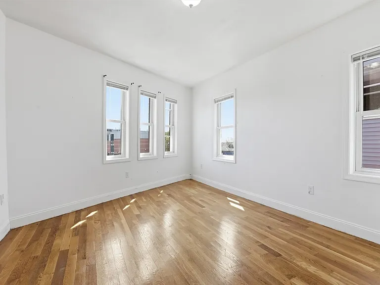 176 Ferry St #3L — Photo 21