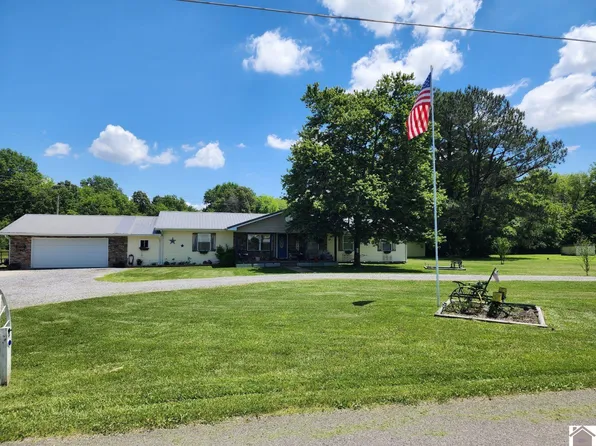 4860 Leonard Futrell Rd, Paducah, KY 42001