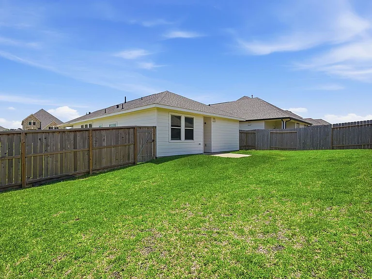 10406 Milford Woods Ln — Photo 39