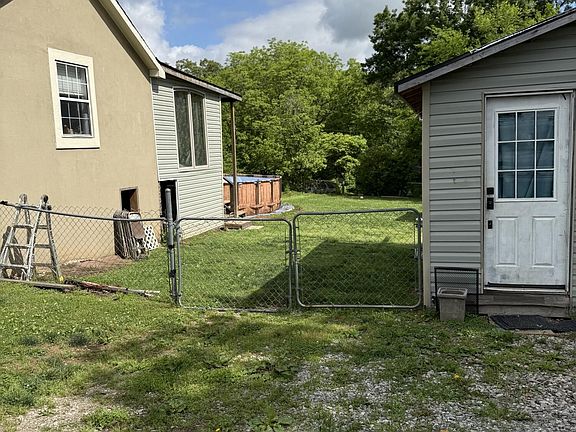2nd image of 604 Childress Ave