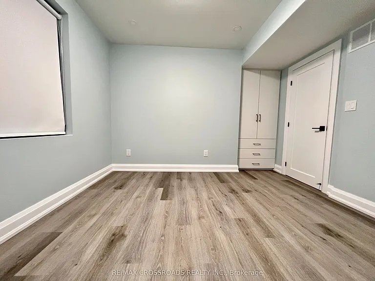 25 Glenside Ave #2 — Photo 10