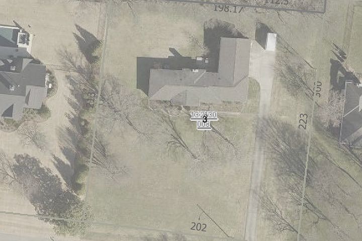 2nd image of 914 Waterswood Dr