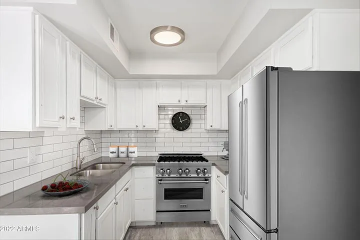1308 E Vista Ave #3 — Photo 1
