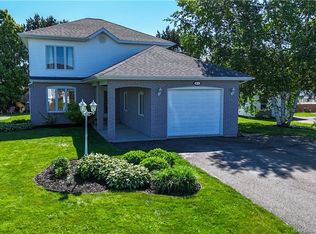 47 Saint Onge St, Grand Falls, NB E3Z1G2