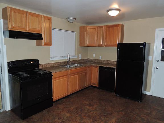 4th image of 7603 Cecelia Dr