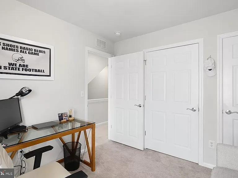 1236 Fitzwater St — Photo 13