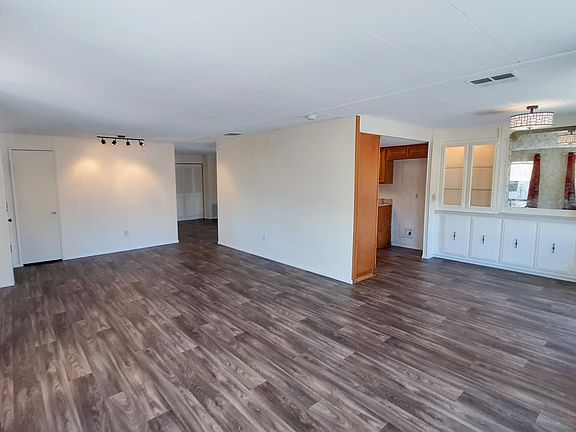 5th image of 2050 W Dunlap Ave Lot M271